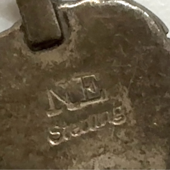 Signed - Nelson & Charlotte Eustace, Zuni. Sterling Slvr Red Coral Toggle Watch - Picture 4 of 6